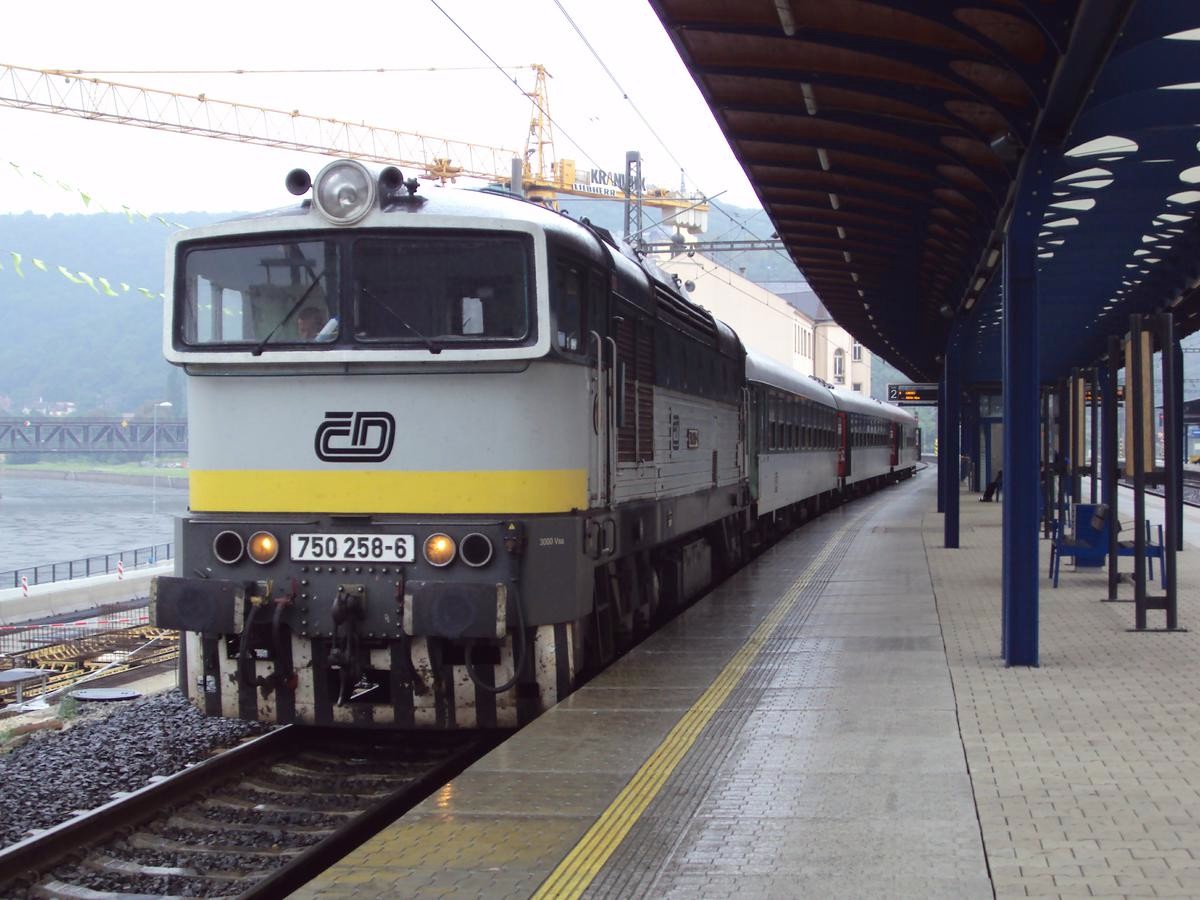 750_258-6.JPG